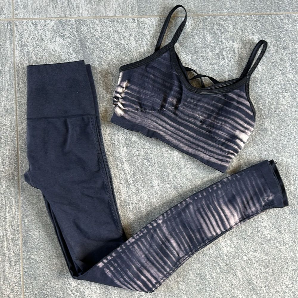 EUC Free People SET Washed Barely There Bra + Legging Black Tie Dye Striped XS/S